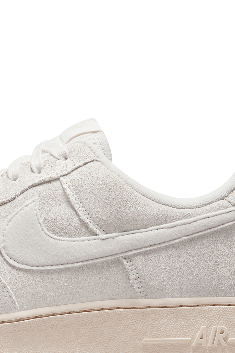 Date de sortie de la Air Force 1 Winter Premium Summit White DO6730 100 Nike SNKRS